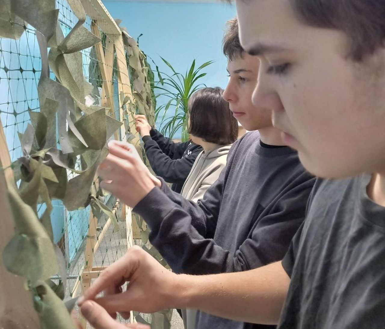 Иркутские волонтеры собрали крупную партию помощи для бойцов и мирных жителей Иркутские волонтеры собрали крупную партию помощи для бойцов и мирных жителей