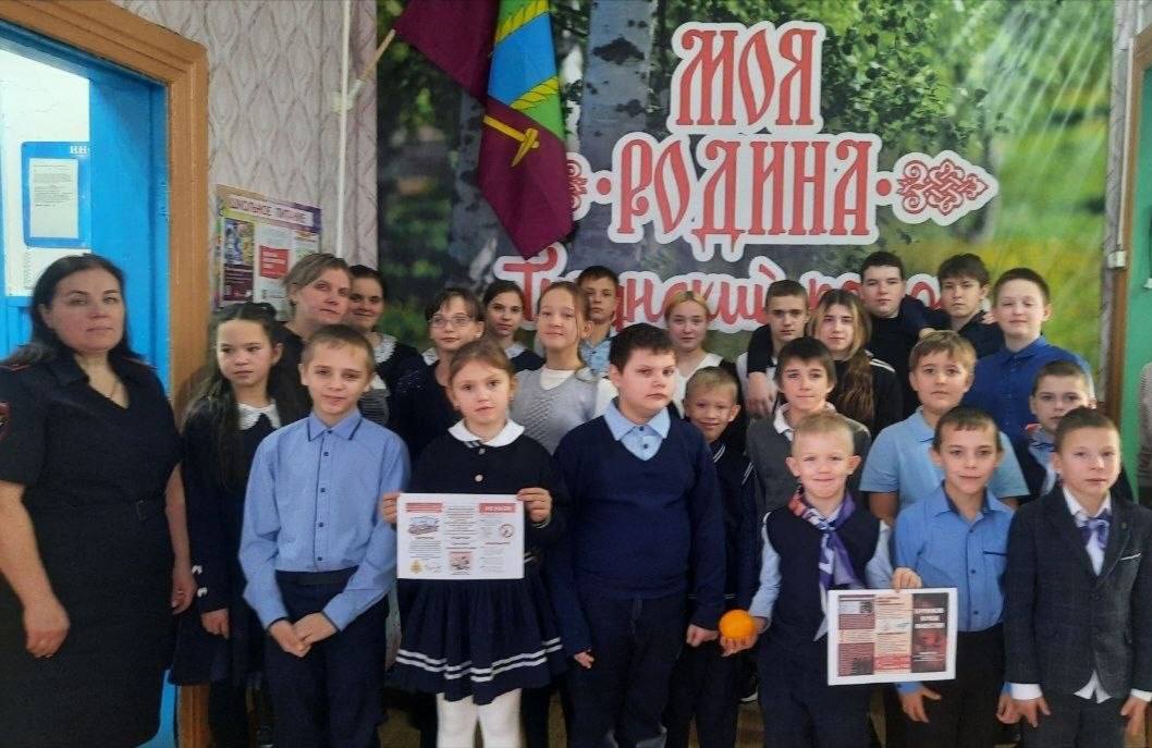 Профилактика в преддверии весенних каникул: транспортные полицейские Прибайкалья посещают школы