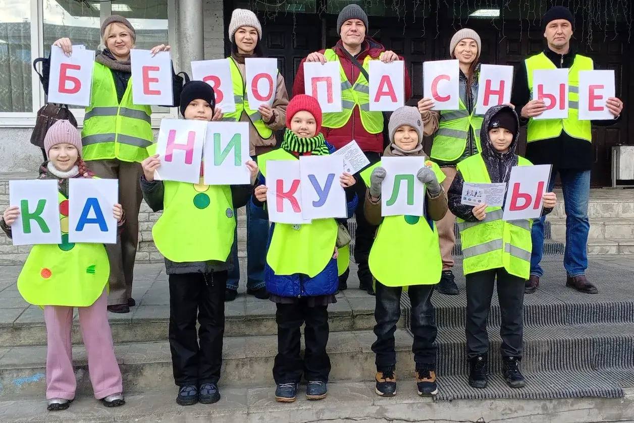 В Ангарске в преддверии весенних каникул госавтоинспекторы и родительские патрули вышли на улицы города В Ангарске в преддверии весенних каникул госавтоинспекторы и родительские патрули вышли на улицы города