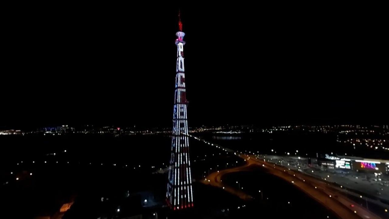 К десятилетию Росгвардии телевышка в Иркутске зажглась праздничной подсветкой