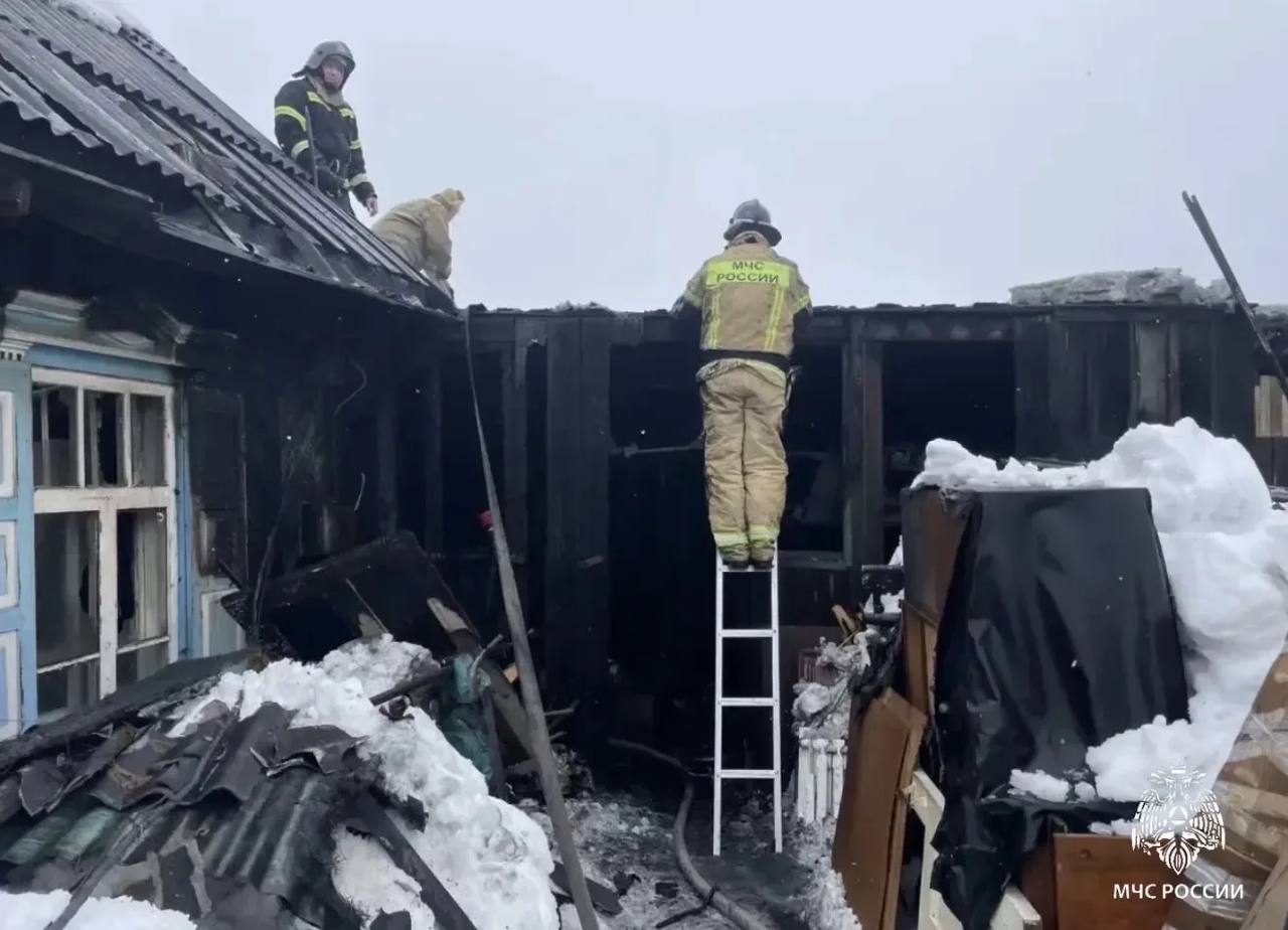 В МамскоЧуйском районе женщина получила травмы на пожаре