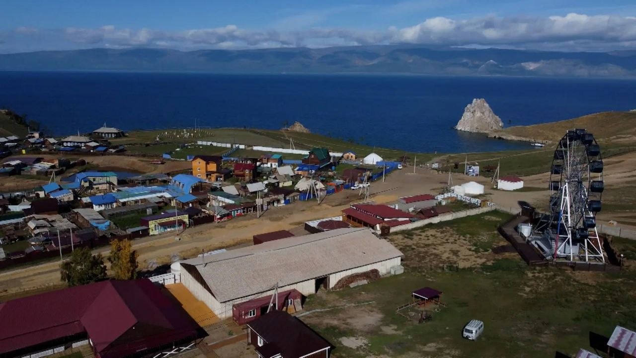 На Ольхоне начнут масштабную реконструкцию самой протяженной дороги острова — от паромной переправы до въезда в поселок Хужир