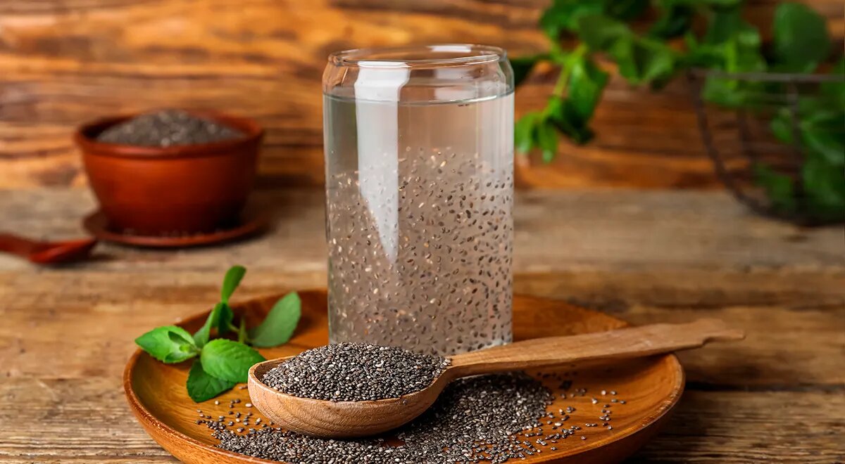 Вода с семенами чиа: новый фитнес-тренд на платформе ЗОЖ