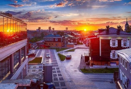 "Вооружённые силы Ирана нанесли удар по судну обеспечения, принадлежащему американской оккупации, на удалении от порта Салала в Омане