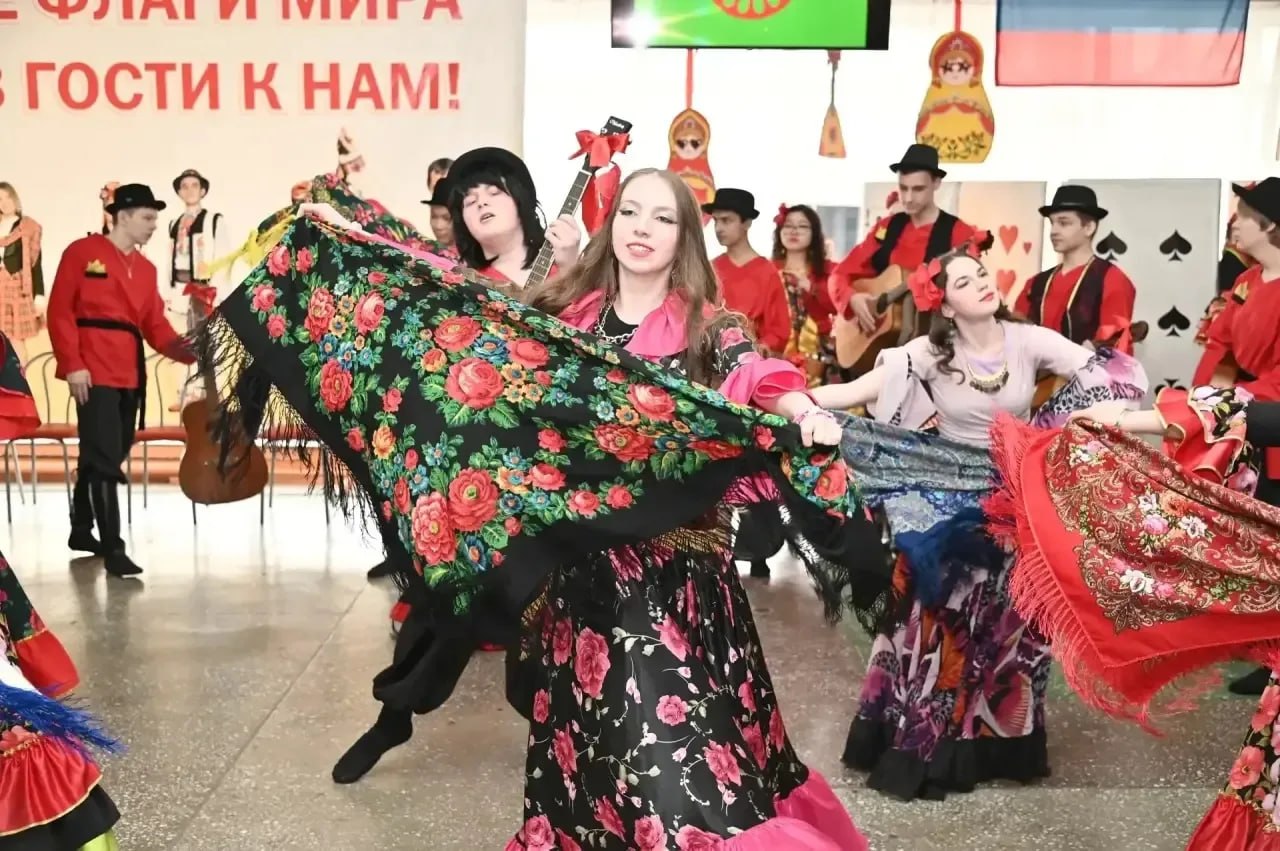 В иркутской школе № 32 подвели итоги фестиваля «Все флаги мира в гости к нам» В иркутской школе № 32 подвели итоги фестиваля «Все флаги мира в гости к нам»