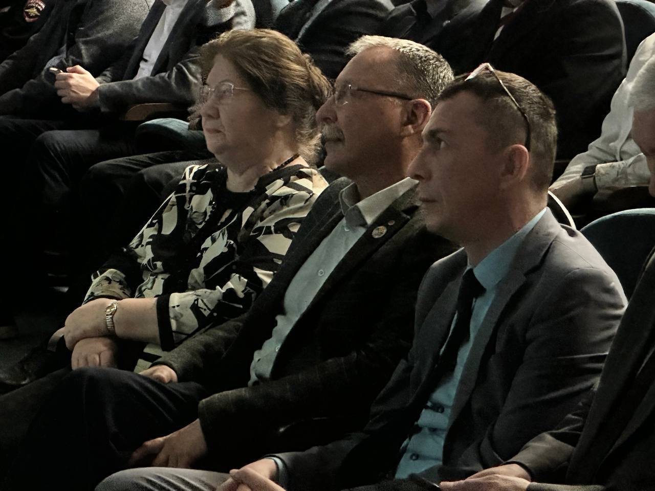 В самом большом, студенческом и научном Свердловском районе Иркутска продолжают создавать комфортную и современную среду для жизни В самом большом, студенческом и научном Свердловском районе Иркутска продолжают создавать комфортную и современную среду для жизни