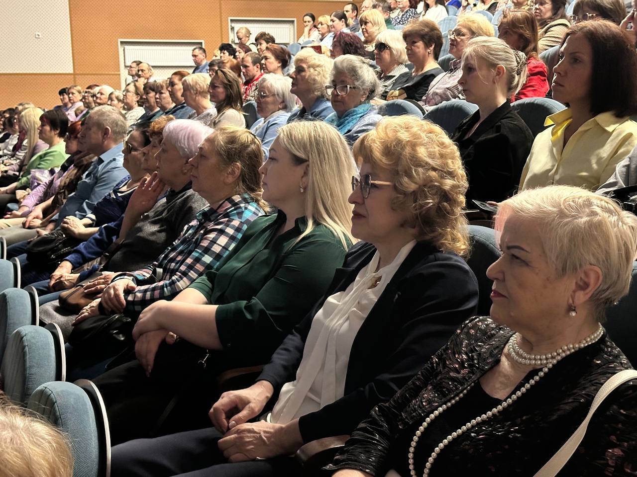 В самом большом, студенческом и научном Свердловском районе Иркутска продолжают создавать комфортную и современную среду для жизни В самом большом, студенческом и научном Свердловском районе Иркутска продолжают создавать комфортную и современную среду для жизни