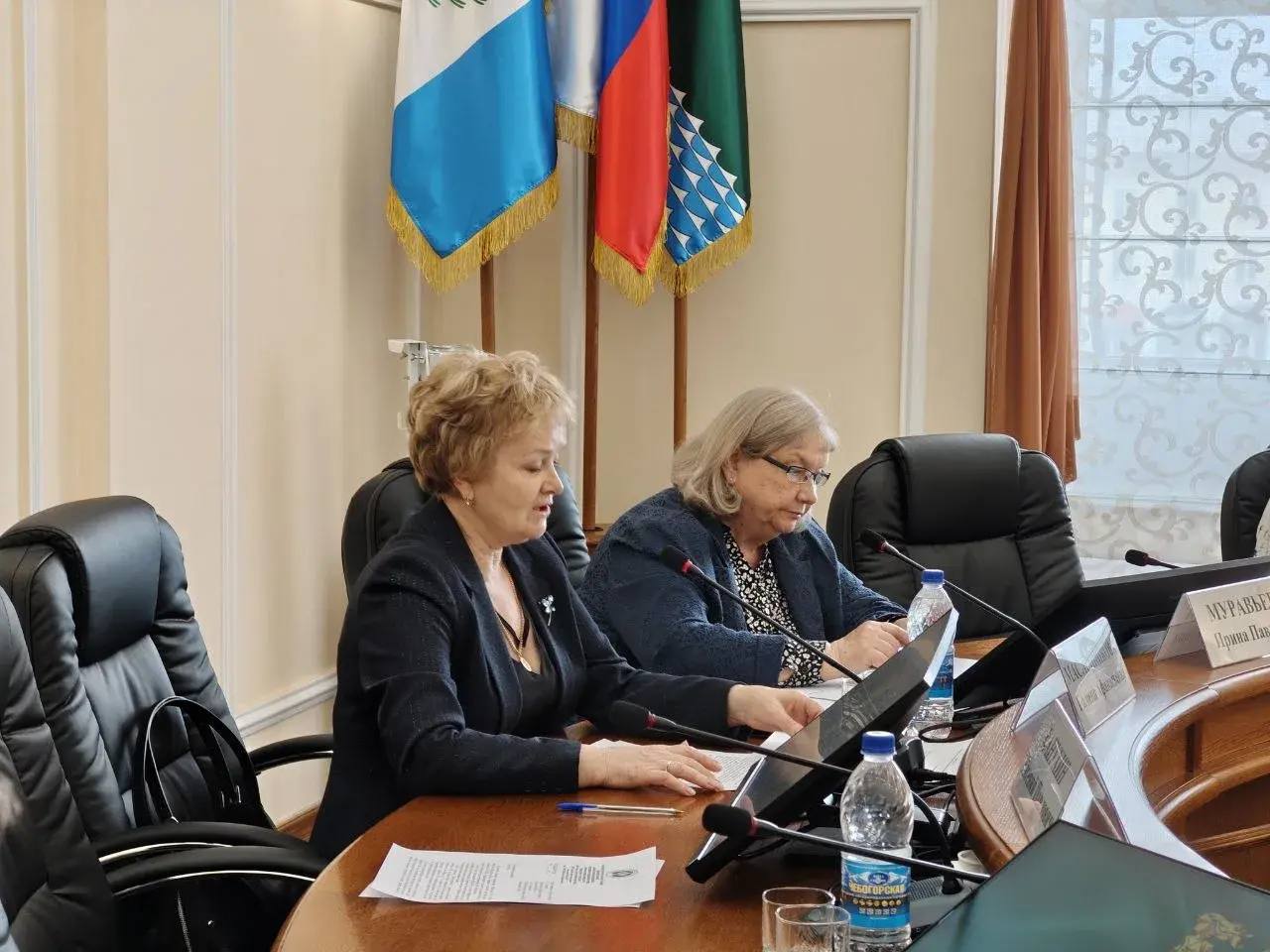 Сергей Петров: Вместе с председателем Думы Александром Александровичем Городским, своими заместителями Мариной Степановной Сасиной и Александром Александровичем Титовым принял участие в заключительном заседании Общественной... Сергей Петров: Вместе с председателем Думы Александром Александровичем Городским, своими заместителями Мариной Степановной Сасиной и Александром Александровичем Титовым принял участие в заключительном заседании Общественной...