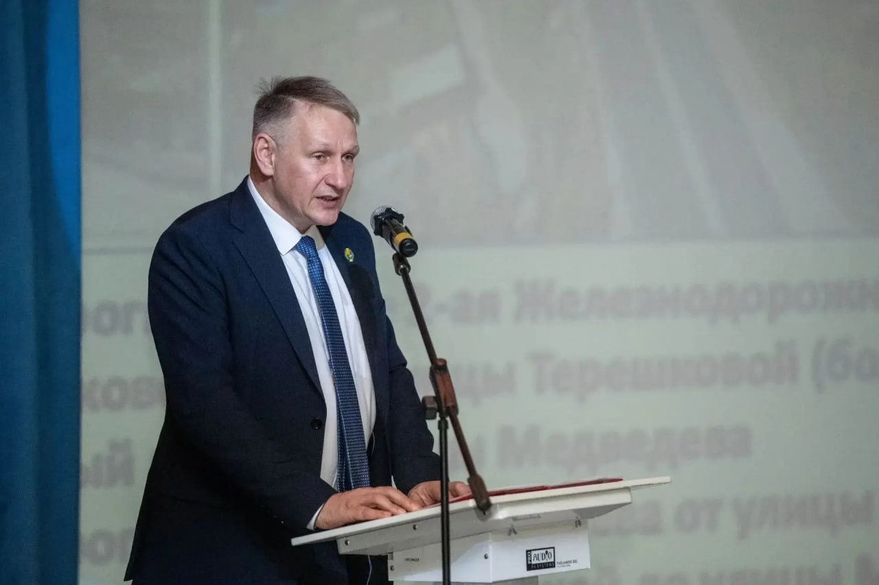 Антон Медко отчитался о работе комитета по управлению Свердловским округом Иркутска в 2025 году и озвучил планы на 2026-й Антон Медко отчитался о работе комитета по управлению Свердловским округом Иркутска в 2025 году и озвучил планы на 2026-й