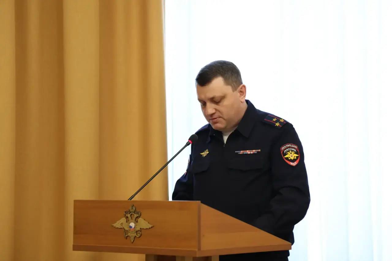 Обеспечение охраны общественного порядка в Иркутской области при проведении религиозных праздников, а также взаимодействие полиции и народных дружин обсудили сегодня на заседании оперативного штаба Обеспечение охраны общественного порядка в Иркутской области при проведении религиозных праздников, а также взаимодействие полиции и народных дружин обсудили сегодня на заседании оперативного штаба