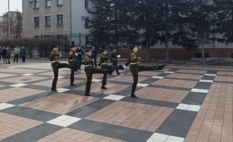 Итоги конкурса «Лучшая смена часовых Поста № 1» подвели в Иркутске Итоги конкурса «Лучшая смена часовых Поста № 1» подвели в Иркутске