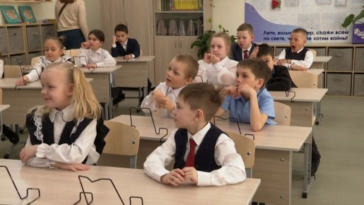 Самая большая школа Иркутской области приняла учеников