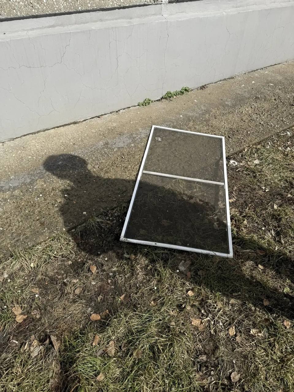 В Иркутске 2-летний мальчик выпал из окна четвертого этажа В Иркутске 2-летний мальчик выпал из окна четвертого этажа