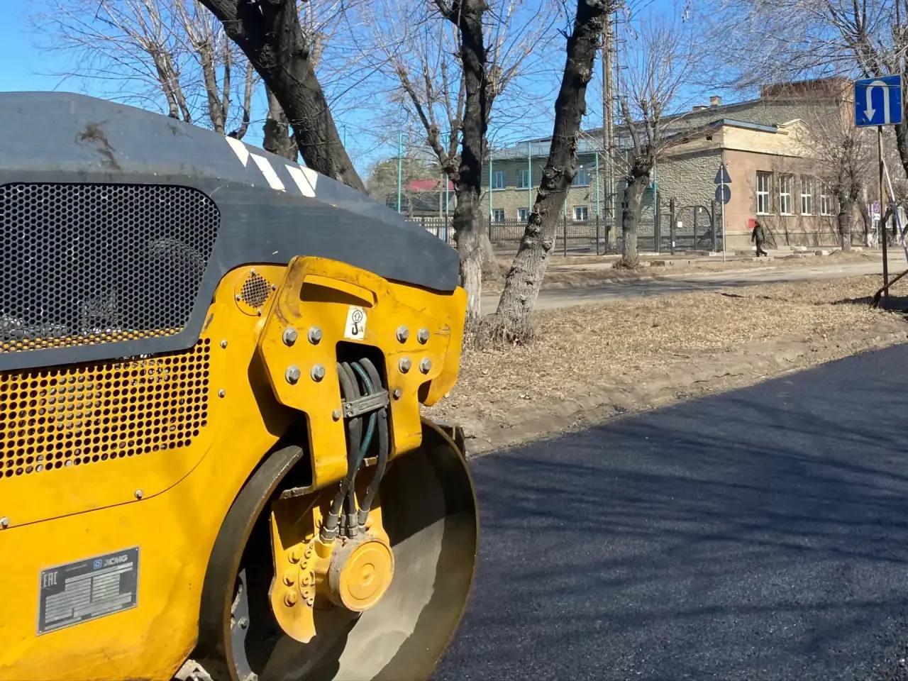 Сергей Петров: Дорожники приступили к восстановлению асфальтового покрытия в Ангарске большими картами