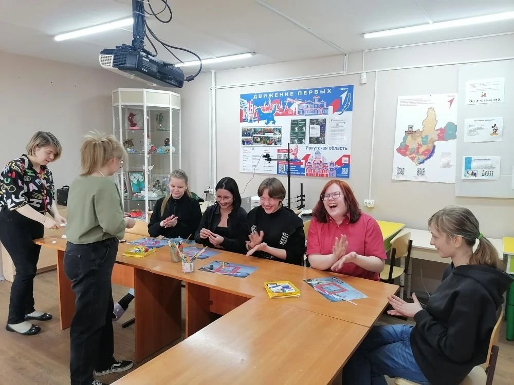 Если бы иркутяне, участвующие в проекте «Неделя неформального образования», писали сочинение о том, как они провели весенние каникулы, получилось более пяти тысяч работ! Именно столько горожан успели пройти бесплатные... Если бы иркутяне, участвующие в проекте «Неделя неформального образования», писали сочинение о том, как они провели весенние каникулы, получилось более пяти тысяч работ! Именно столько горожан успели пройти бесплатные...