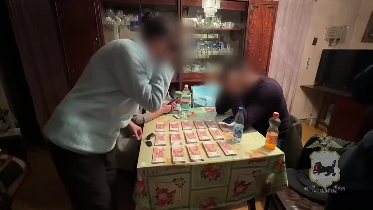 Полицейские спасли квартиру пенсионерки от мошенников в Иркутске