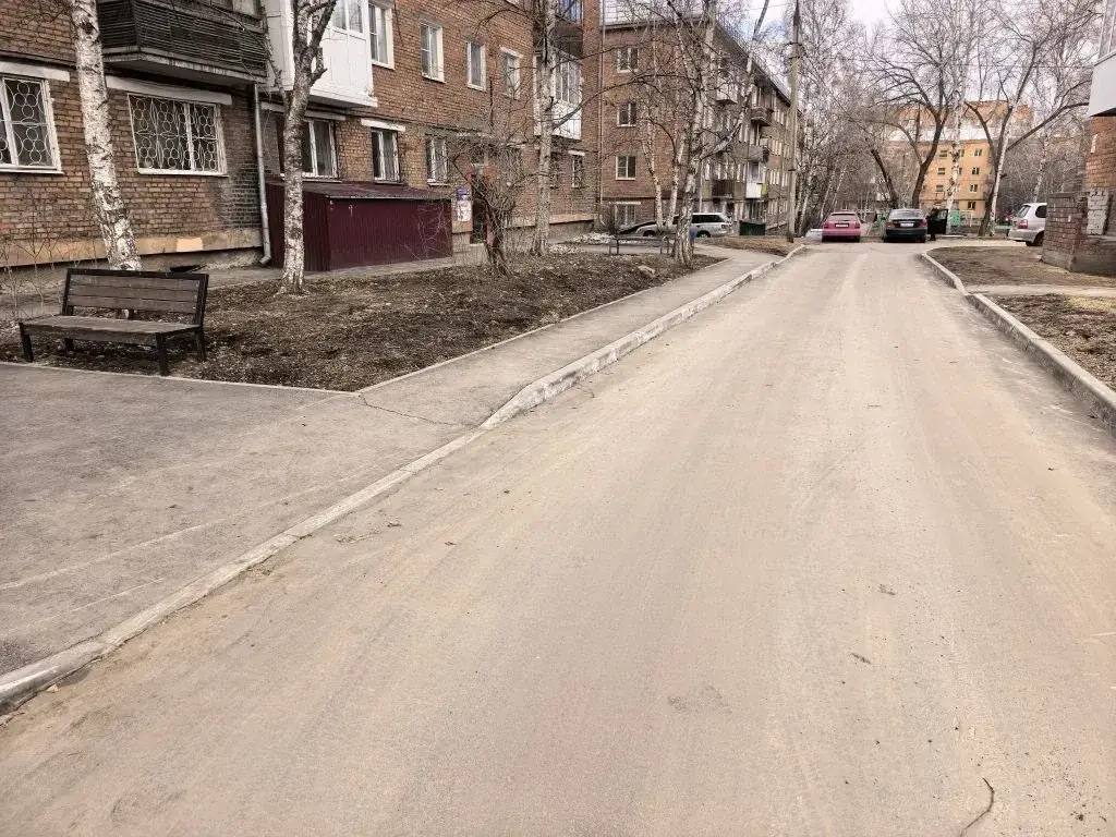 В Октябрьском округе Иркутска проверяют качество ремонта дворов прошлого года В Октябрьском округе Иркутска проверяют качество ремонта дворов прошлого года