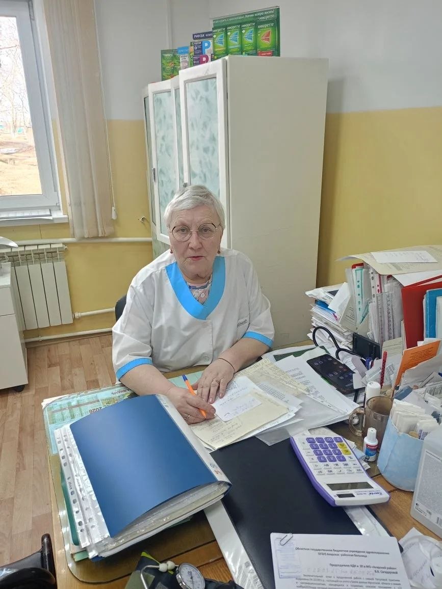 Игорь Кобзев: За заслуги в области здравоохранения и многолетнюю добросовестную работу почетное звание «Заслуженный врач Российской Федерации» получили Олеся Валерьевна Писаревская и Владимир Валерьевич Щапов Игорь Кобзев: За заслуги в области здравоохранения и многолетнюю добросовестную работу почетное звание «Заслуженный врач Российской Федерации» получили Олеся Валерьевна Писаревская и Владимир Валерьевич Щапов