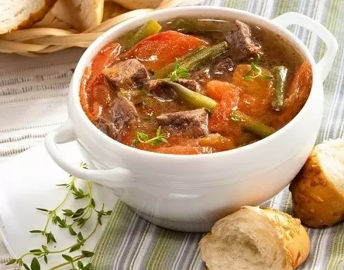 Суп-гуляш на говядине: согревающее блюдо для всей семьи