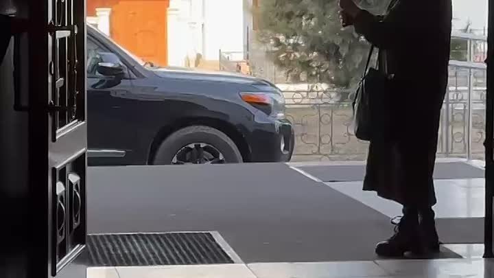 В Иркутск доставили главную пасхальную святыню