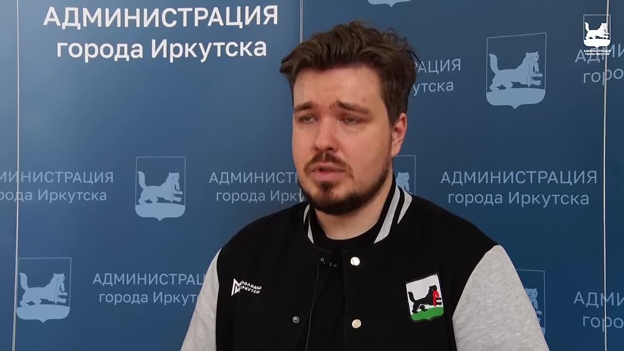 Руслан Болотов: 25 швейных машинок и оверлоков, специальные столы – всё это закупила команда молодёжного пространства «ТОЧКА» по проекту «Защитникам Отечества»
