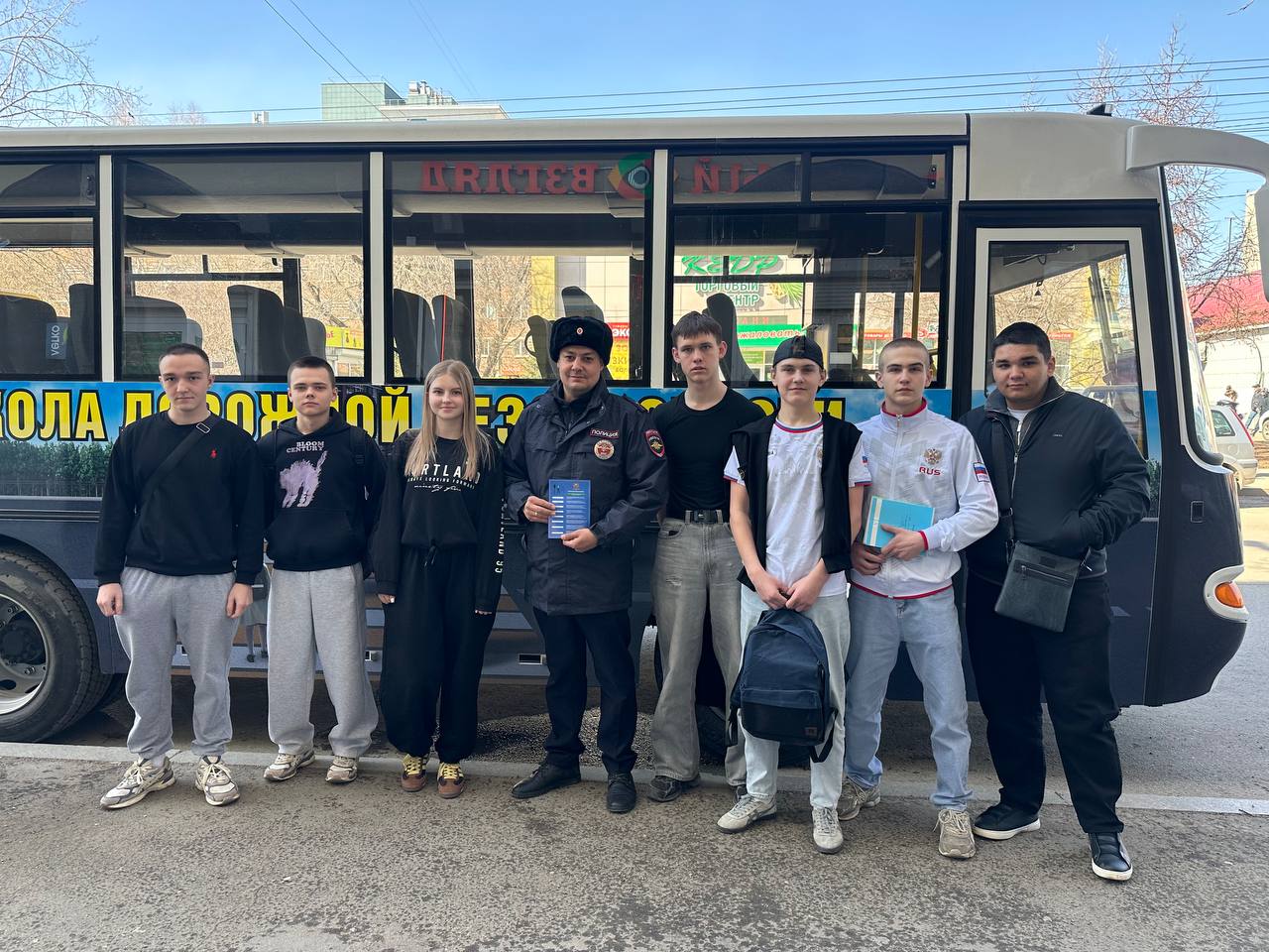 В Иркутске Госавтоинспекторы провели профилактическое мероприятие «Внимание, пешеход!» В Иркутске Госавтоинспекторы провели профилактическое мероприятие «Внимание, пешеход!»