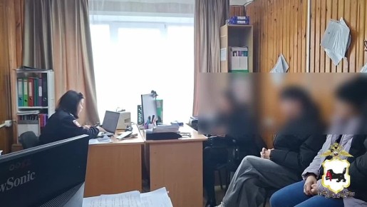 В Братске полицейские установили участников инцидента в подъезде дома