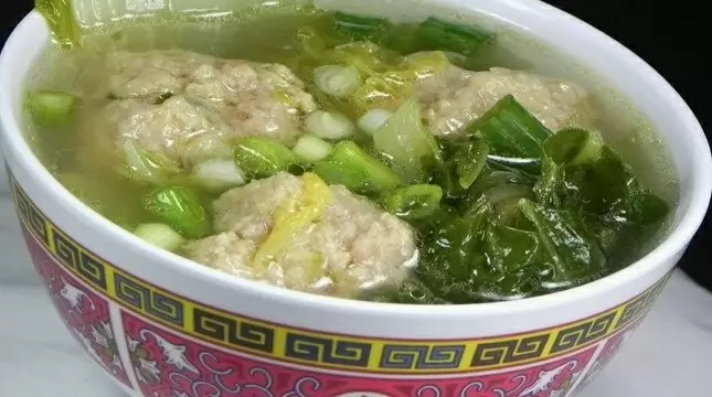 Зелёные щи с щавелем