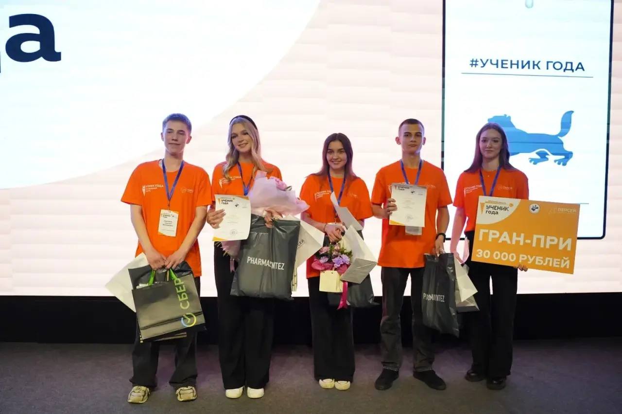 Игорь Кобзев: Лучшим учеником Иркутской области в 2026 году стала Светлана Зизюлина из школы № 1 Бодайбо Игорь Кобзев: Лучшим учеником Иркутской области в 2026 году стала Светлана Зизюлина из школы № 1 Бодайбо