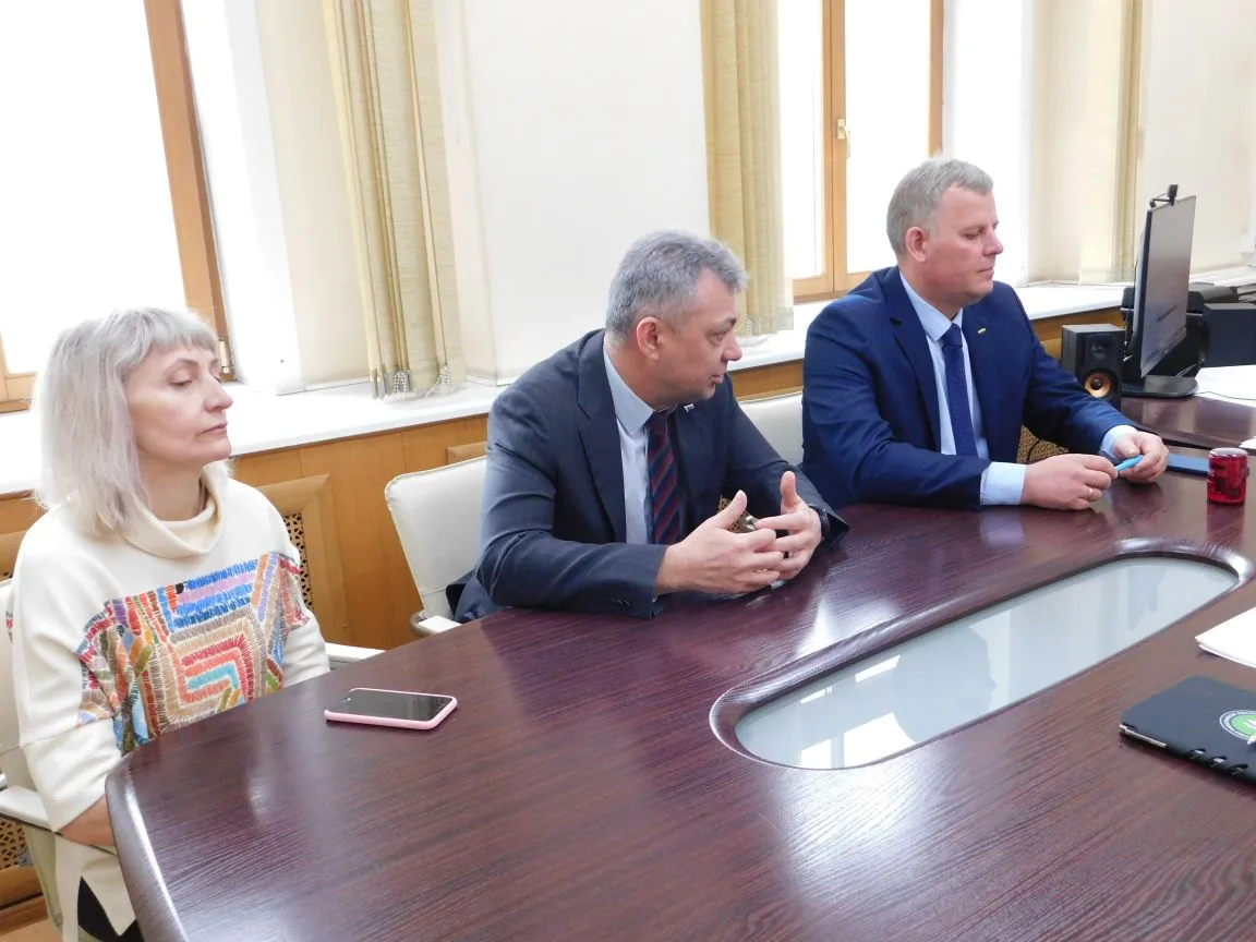 В Слюдянском районе на площадке базы отдыха «Утулик» вблизи горнолыжного курорта «Гора Соболиная» 23-26 июля пройдёт III Всероссийский профсоюзный туристический слёт «Потому чТо мы Вместе» В Слюдянском районе на площадке базы отдыха «Утулик» вблизи горнолыжного курорта «Гора Соболиная» 23-26 июля пройдёт III Всероссийский профсоюзный туристический слёт «Потому чТо мы Вместе»