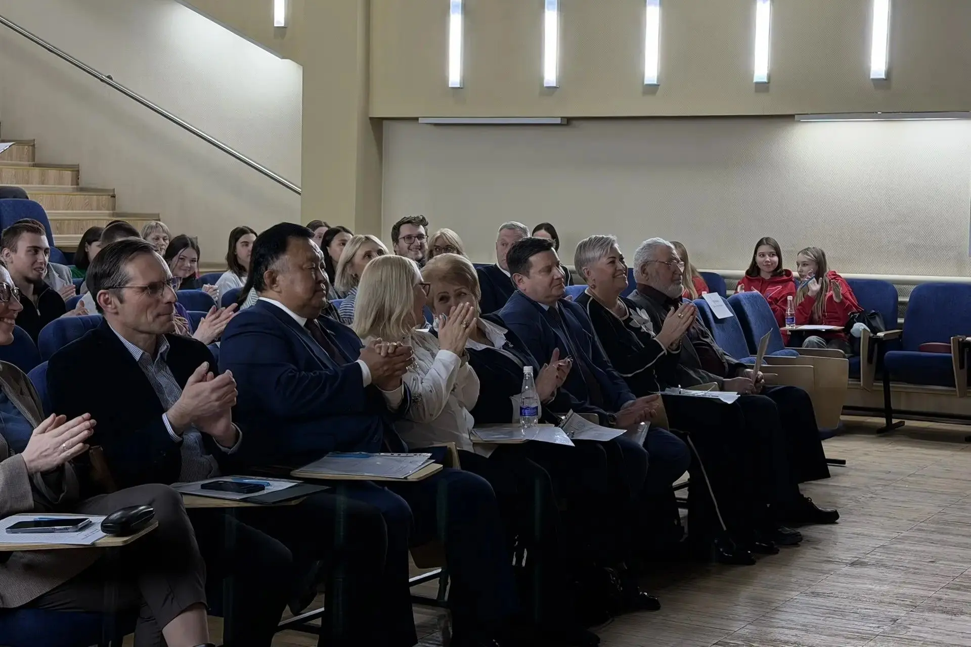 К Байкальскому экологическому диктанту присоединилось 50 регионов страны К Байкальскому экологическому диктанту присоединилось 50 регионов страны