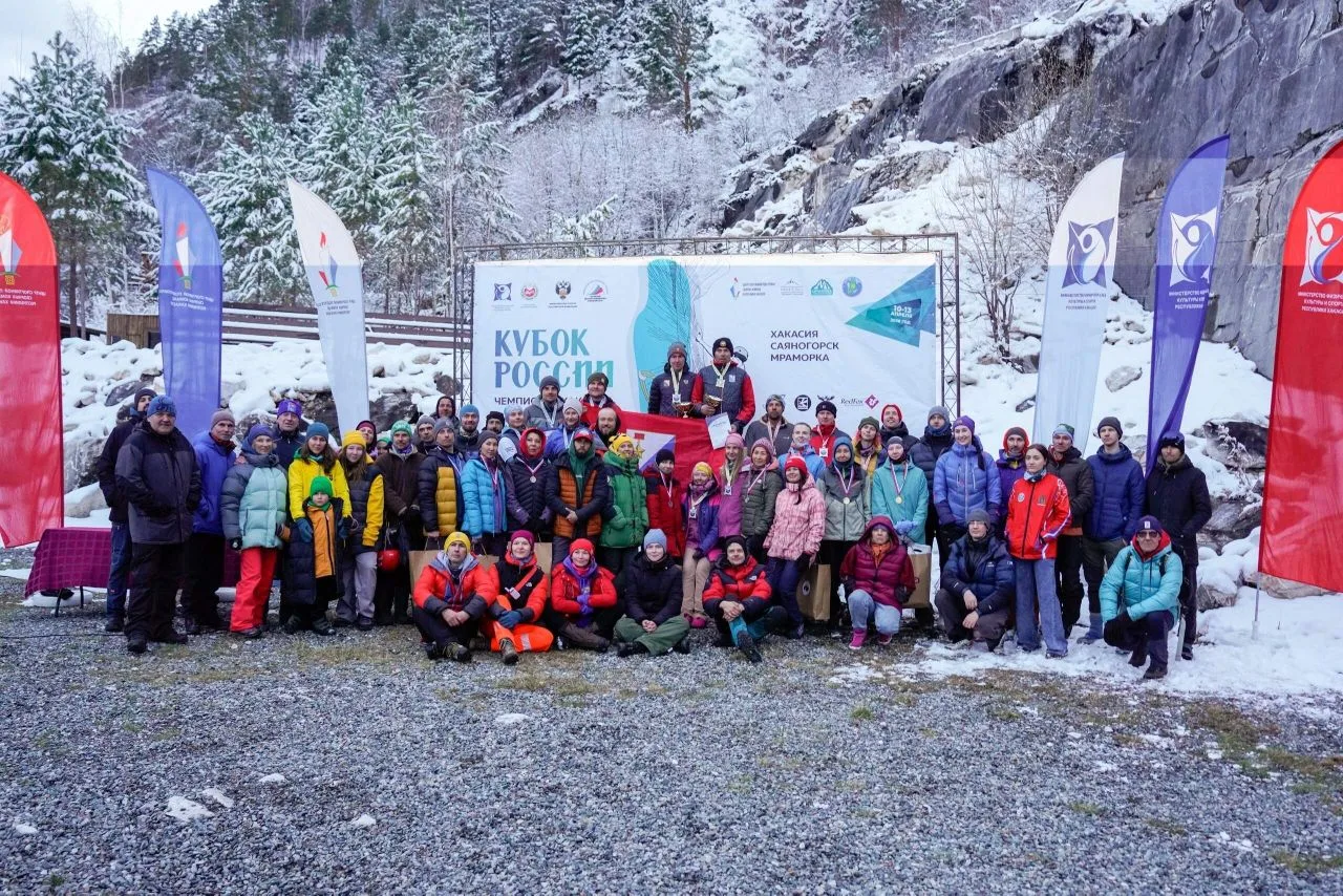 Спортсменка Иркутской области Алина Жданова стала серебряным призером I этапа Кубка России по альпинизму в скальном классе Спортсменка Иркутской области Алина Жданова стала серебряным призером I этапа Кубка России по альпинизму в скальном классе