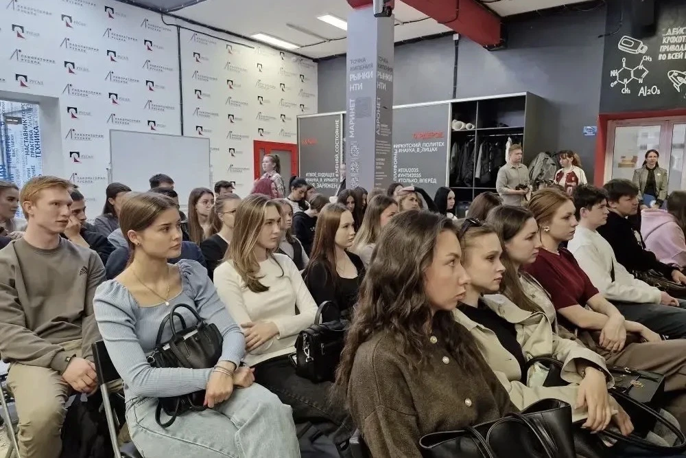 В ИРНИТУ состоялся телемост с узником фашистских концлагерей, ветераном Великой Отечественной войны Александром Табачником В ИРНИТУ состоялся телемост с узником фашистских концлагерей, ветераном Великой Отечественной войны Александром Табачником