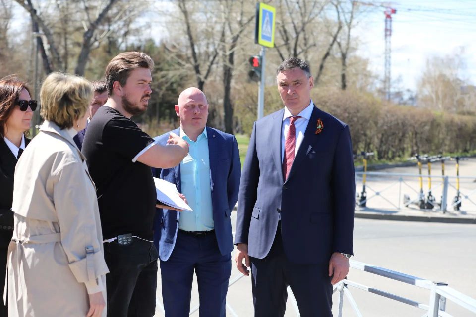 Мэр Руслан Болотов проверил готовность города к празднованию Дня Победы Мэр Руслан Болотов проверил готовность города к празднованию Дня Победы
