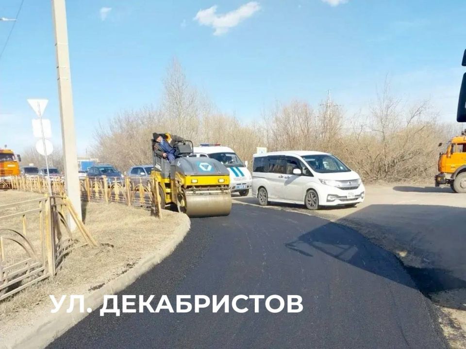Сергей Петров: В Ангарске продолжается восстановление дорог крупными картами Сергей Петров: В Ангарске продолжается восстановление дорог крупными картами