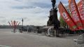 Ограждение вокруг памятника Александру III ремонтируют в Иркутске