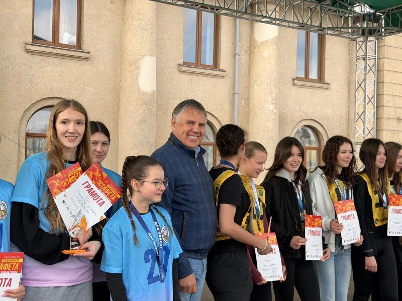 77 команд поучаствовали в традиционной эстафете в Агарске