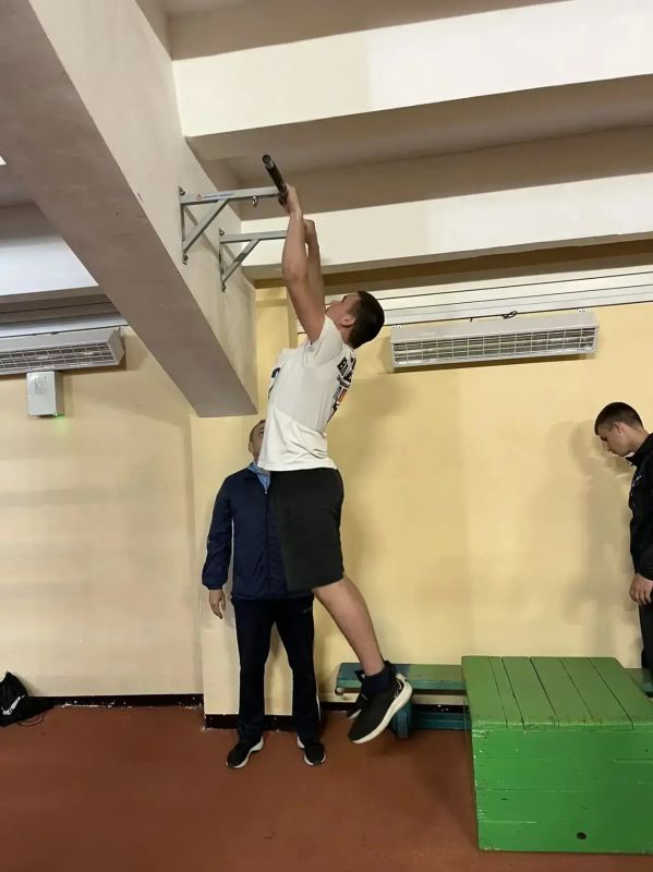 В Ангарске на городском стадионе «Ангара» 26 мая проходило первенство области по троеборью «Лига ГТО» В Ангарске на городском стадионе «Ангара» 26 мая проходило первенство области по троеборью «Лига ГТО»
