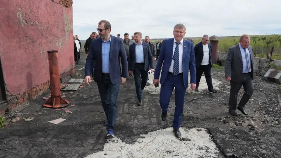 Депутаты Заксобрания оценили состояние коммунальных объектов в территориях Приангарья Депутаты Заксобрания оценили состояние коммунальных объектов в территориях Приангарья