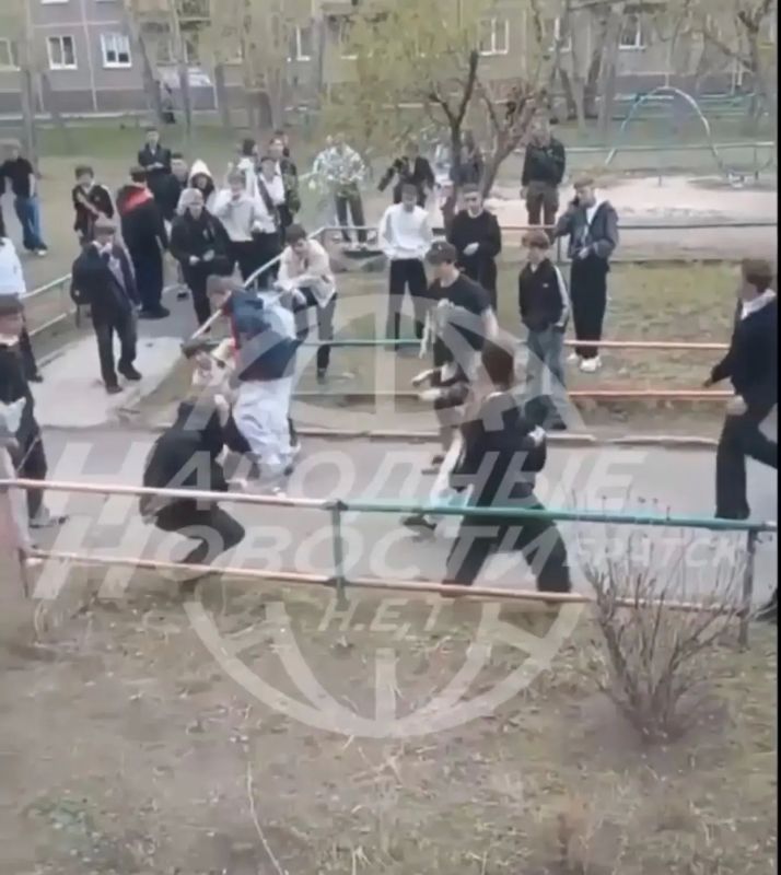Уголовное дело по факту хулиганства, учинённого выпускниками школы, возбудили в Братске