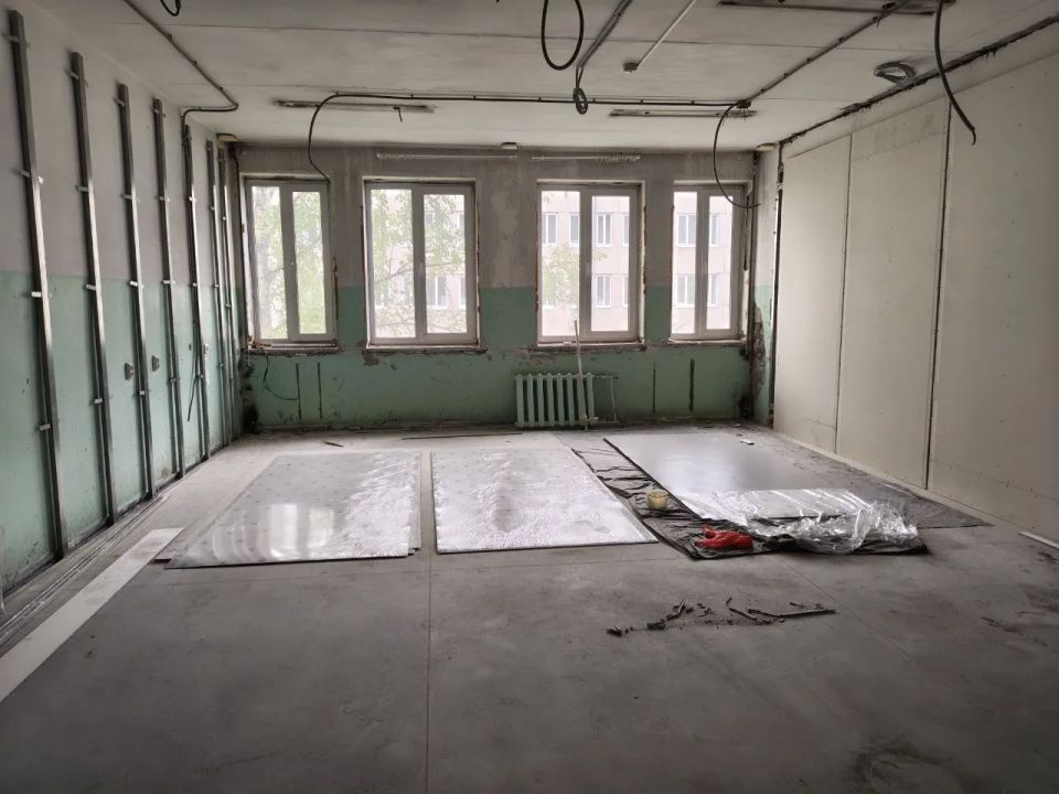 В Ангарской городской больнице продолжается ремонт В Ангарской городской больнице продолжается ремонт