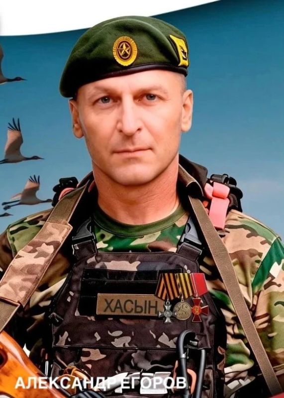 Мэр Руслан Болотов передал семьям погибших участников спецоперации ордена Мужества Мэр Руслан Болотов передал семьям погибших участников спецоперации ордена Мужества