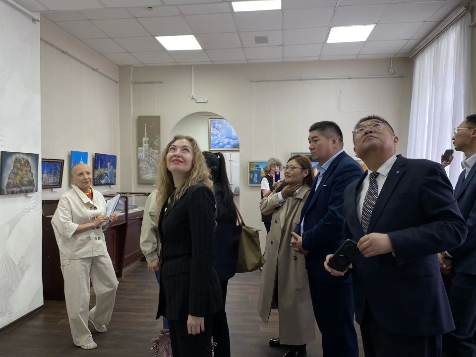 Фотовыставка «Для дружбы нет расстояний» открылась в Ангарске Фотовыставка «Для дружбы нет расстояний» открылась в Ангарске