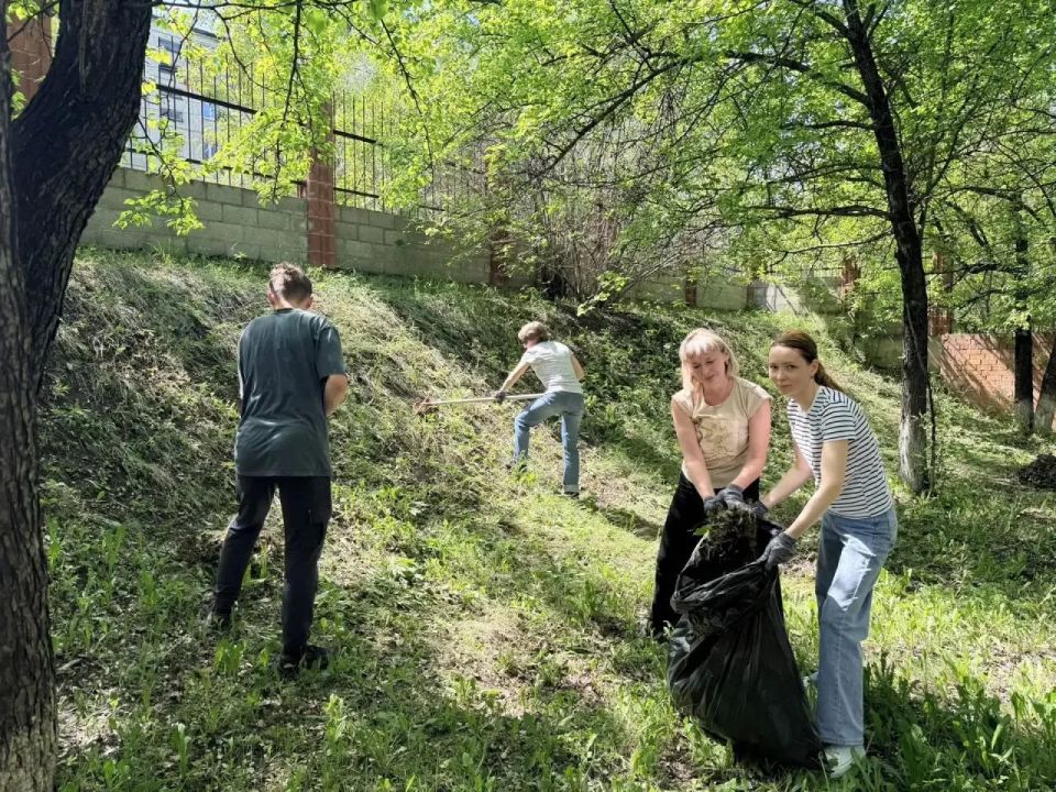 Коллектив УФК по Иркутской области в преддверии Международного Дня защиты детей традиционно оказал помощь и поддержку Иркутскому областному детскому хоспису Коллектив УФК по Иркутской области в преддверии Международного Дня защиты детей традиционно оказал помощь и поддержку Иркутскому областному детскому хоспису