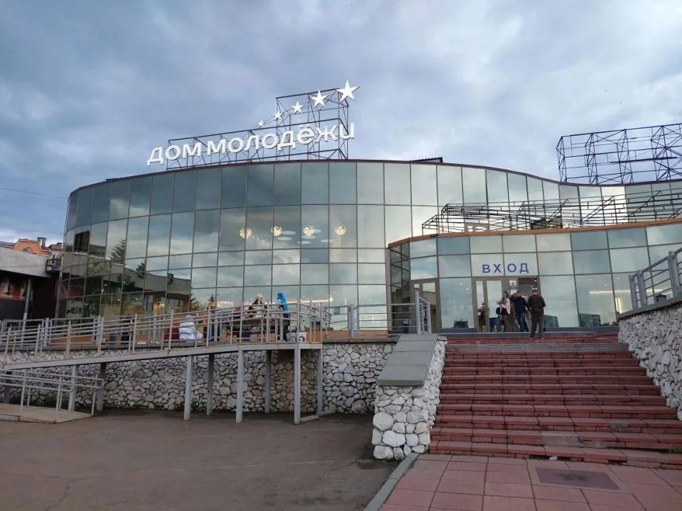 Игорь Кобзев: Будущее Иркутска в руках молодых, и мы должны помочь им сделать его лучше Игорь Кобзев: Будущее Иркутска в руках молодых, и мы должны помочь им сделать его лучше