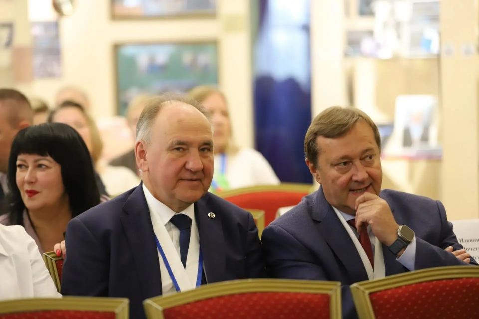 Иркутск отметил 365-летие: Дмитрий Мезенцев и Михаил Корнев стали Почетными гражданами Иркутск отметил 365-летие: Дмитрий Мезенцев и Михаил Корнев стали Почетными гражданами