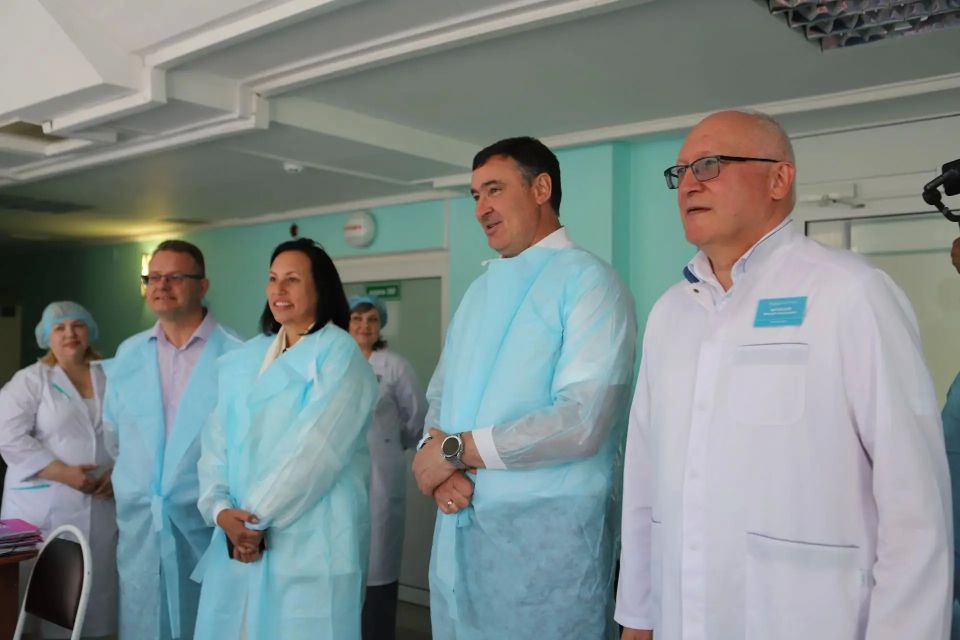 Мэр Руслан Болотов поздравил иркутянок, чьи дети появились на свет в день 365-летия Иркутска Мэр Руслан Болотов поздравил иркутянок, чьи дети появились на свет в день 365-летия Иркутска