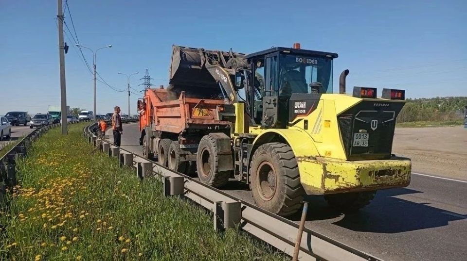 В Иркутске ежедневно наводят порядок на улицах и в парках В Иркутске ежедневно наводят порядок на улицах и в парках
