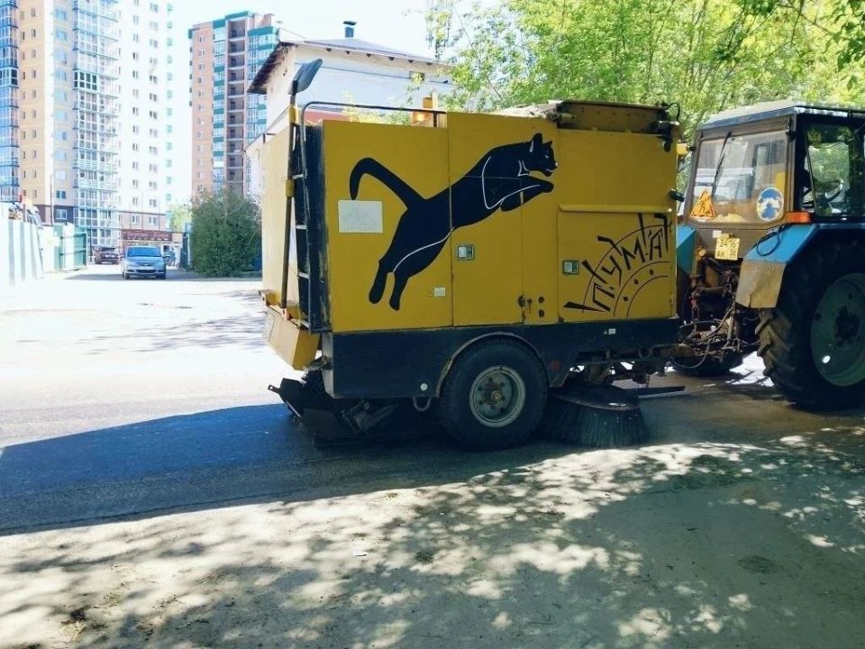 В Иркутске ежедневно наводят порядок на улицах и в парках
