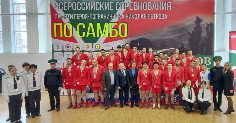 Спортсмены Приангарья выиграли девять медалей на всероссийских соревнованиях по самбо и боевому самбо, которые с 4 по 8 июня проходили в Улан-Удэ Спортсмены Приангарья выиграли девять медалей на всероссийских соревнованиях по самбо и боевому самбо, которые с 4 по 8 июня проходили в Улан-Удэ